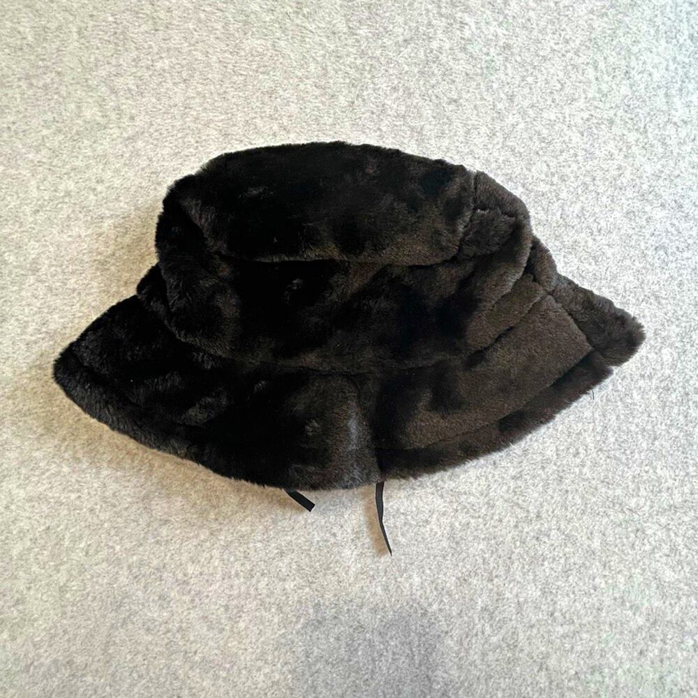 Women’s Black Faux Fur Cloche Hat Adjustable Lined One Size Casual Solid